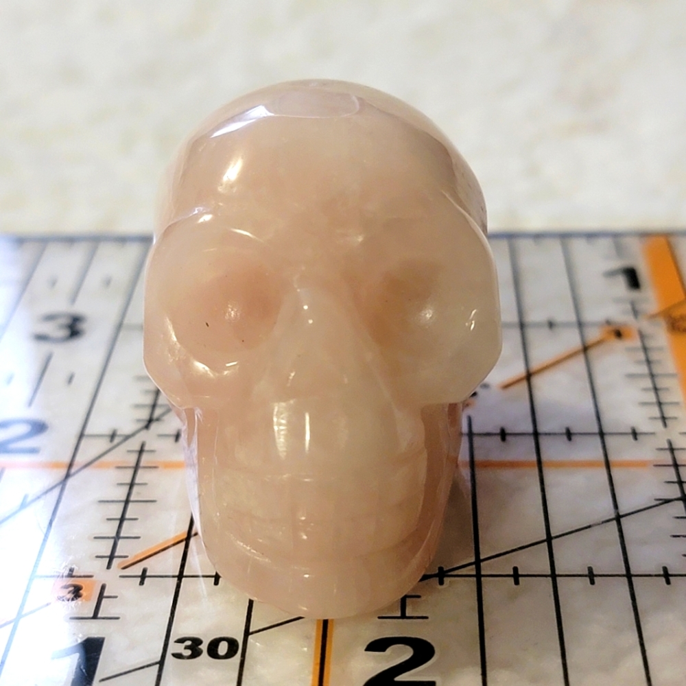 Rose quartz skull